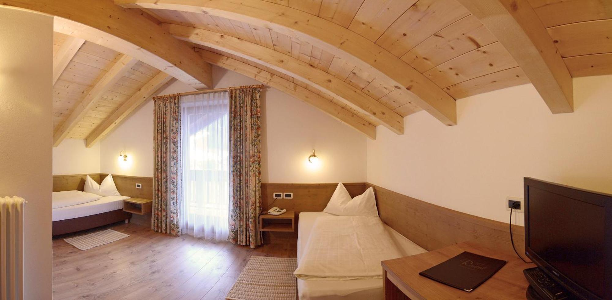 Residence Rautal B&B ***S San Vigilio Di Marebbe Oda fotoğraf
